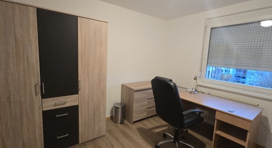 Dvosobno stanovanje za 3 študente