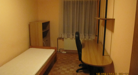 Oddam enoposteljno sobo študentu
